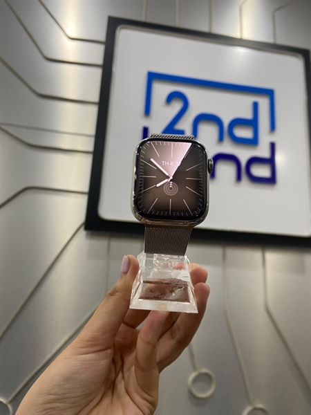 Đồng hồ Apple Watch Series 8/45mm - B/A - LTE ( có esim ) - Pin 97% - Viền thép - Màu bạc - Ngoại hình: 98% - Kèm Box khác emei