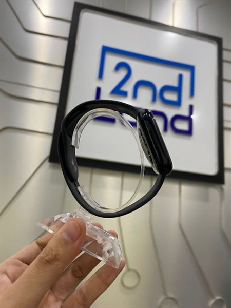 Đồng hồ Apple Watch Series 8/45mm - LL/A - 32GB - GPS - Pin 91% - Màu đen - Ngoại hình: 98% - Màn xước - Kèm sạc 1