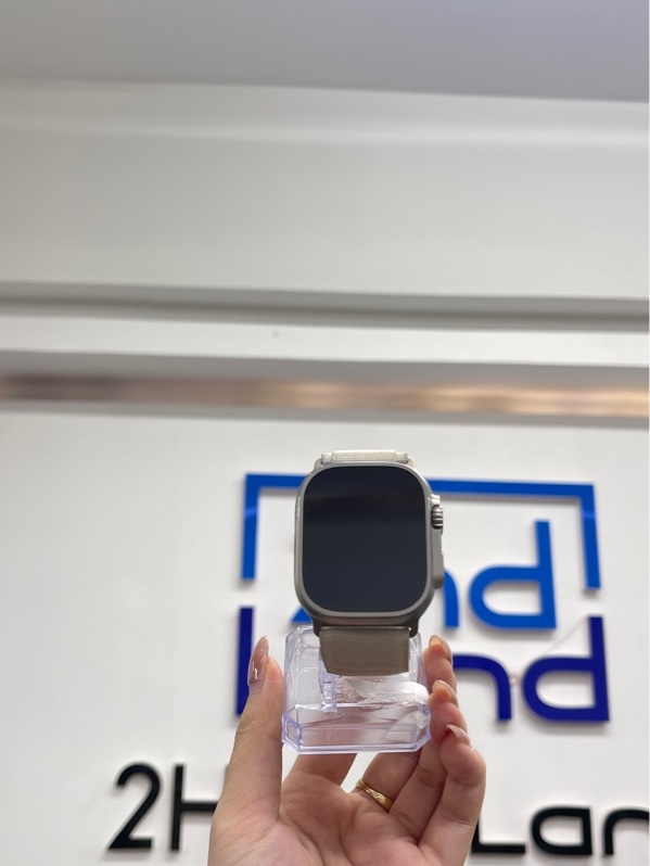 Đồng hồ Apple watch ultra 1 - 49mm - LL/A A2622 dùng esim vn - Màu titan - Pin 100% - Ngoại hình 97.8% - Kèm sạc