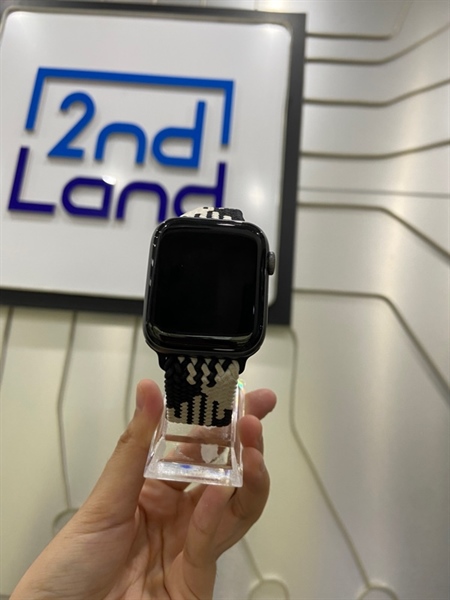 Đồng hồ Apple WatchSeries 4/44mm - ZA/A - 16GB - Pin 100% đã thay - Màu đen - Ngoại hình: 97% - Trầy viền, màn ép kính - Body