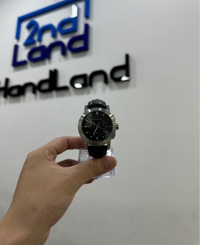 Đồng hồ Burberry bu9356 Chronograph Black Leather - 42mm - Màu đen - Ngoại hình 97% - Body