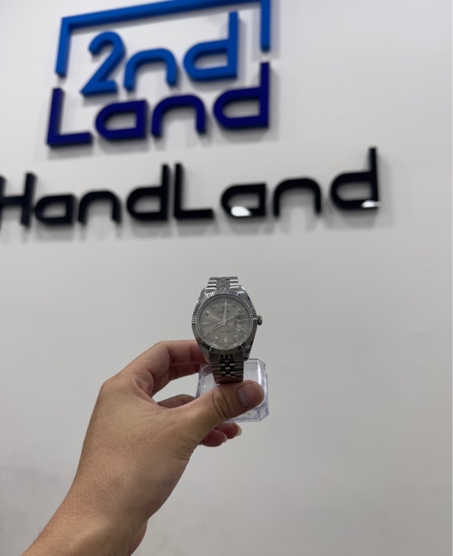 Đồng hồ Carnival 1986 8190G-VT-T - 40mm - Màu bạc - Ngoại hình 98% - Kèm box