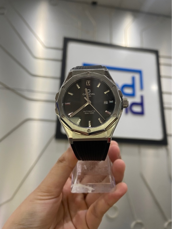 Đồng hồ Carnival 8168G-VT-DCS-D - 42mm - Màu bạc - Ngoại hình: 98% - Xước dăm nhẹ - Body