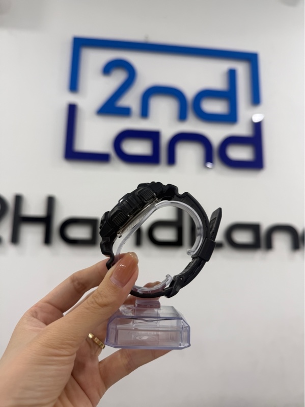 Đồng hồ Casio AEQ-110BW-9AVDF - Màu đen - Ngoại hình 96% - Nhựa xuống màu , trầy nhiều , kính trầy nhiều , mốc - Body