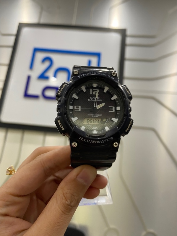 Đồng hồ Casio AQ-S810W-1AV - Màu đen - Ngoại hình: 97% - Kính xước nhiều ,kim đứng không chạy - Body