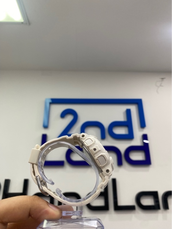 Đồng hồ Casio Baby-G BA-110 - Màu trắng - Ngoại hình: 97% - Ố, cấn trầy - Body