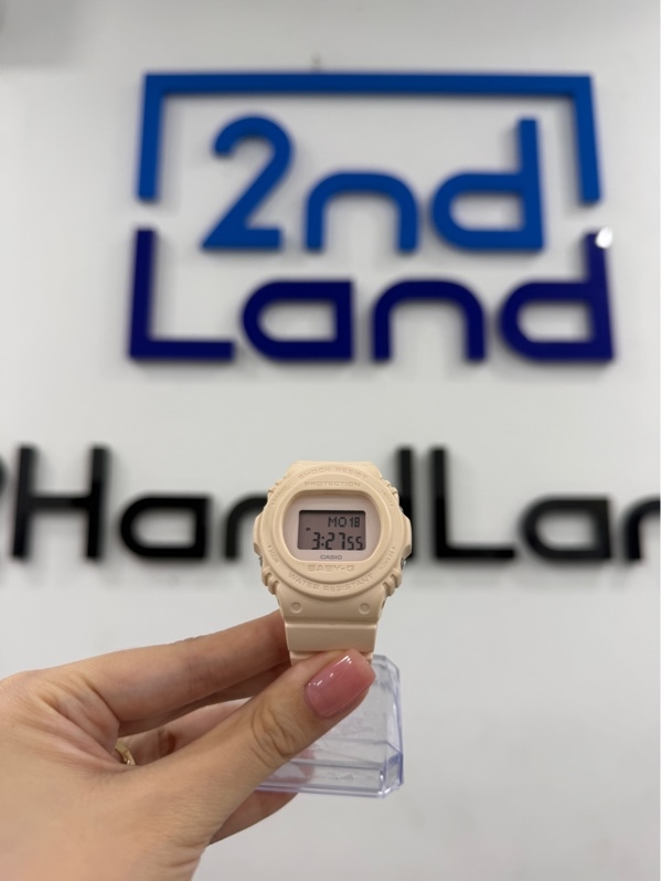 Đồng hồ Casio Baby-G Model BGD-570 - Màu kem - Ngoại hình 97% - trầy xước - Kèm Box