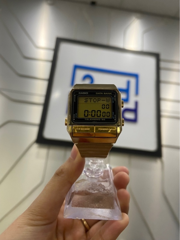 Đồng hồ Casio Data Bank DB-500G - Màu vàng - Ngoại hình: 97% - Mất tiếng - Body