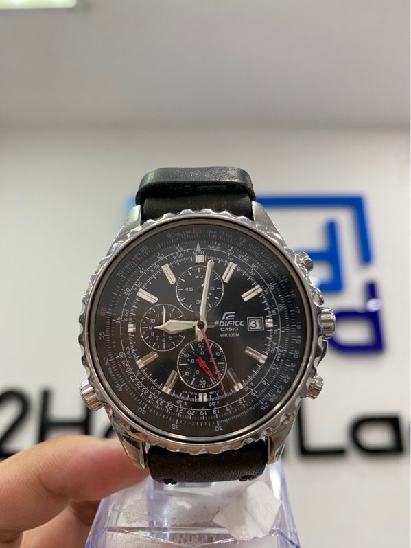 Đồng hồ Casio Eddifice EF-527D-1AV - Màu bạc - Ngoại hình: 97% - Xước kính, sườn, lưng - Body