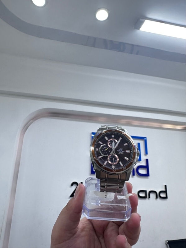 Đồng hồ Casio Edifice EF-334D-5AVDF - 44mm - Màu bạc mặt đen - Ngoại hình 97% - Kèm box