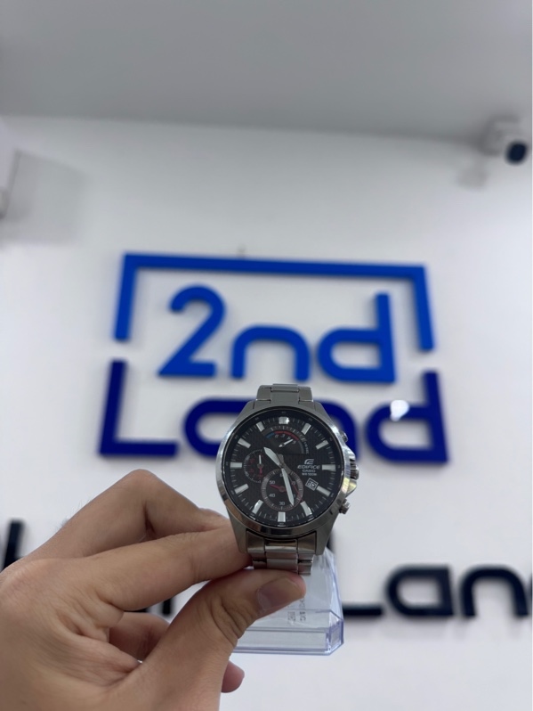 Đồng hồ Casio Edifice EFV-530D-1AVUDF - Màu bạc - Ngoại hình 97% - Trầy xước nhiều 2 mặt trước sau - Body