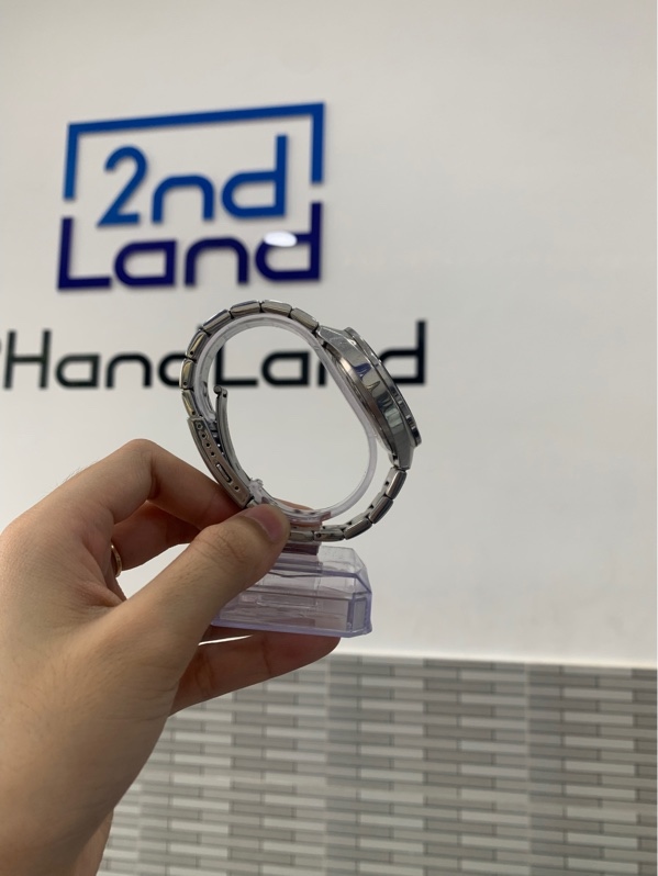 Đồng hồ CASIO EDIFICE EFV-590 - Màu xanh - Ngoại hình: 97% - Body trầy, mặt trầy - Body