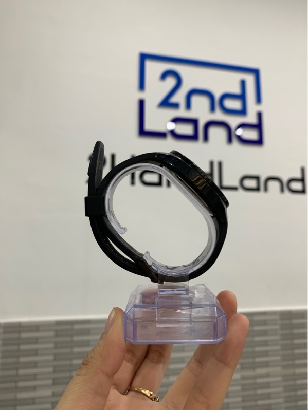 Đồng hồ Casio Edifice EFV-590PB - Màu đen - Ngoại hình: 97% - Trầy body, trầy kính - Body