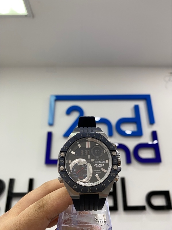 Đồng hồ Casio Edifice Scuderia Alphatauri Limited Edition ECB-10AT-1A - Màu bạc - Ngoại hình: 97% - Kèm Box