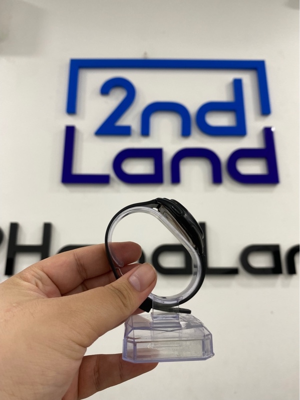 Đồng hồ Casio F-200W-1ADF - Màu đen - Ngoại hình 96% - trầy , mòn , đã thay dây - Body