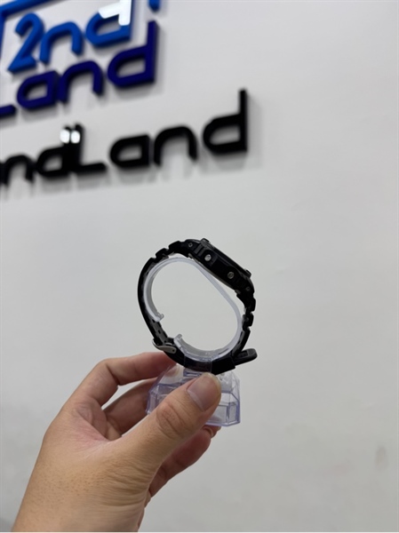 Đồng hồ Casio G-Shock DW-5600BB-1DR - 42.8mm - Màu đen - Ngoại hình 96% - Vỏ bị hở theo thời gian sử dụng - Body 1