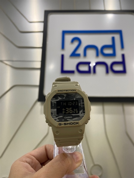 Đồng hồ Casio G-Shock DW-5600CA - Size 40mm - Màu vàng - Ngoại hình: 98% - Mặt kính xước - FullBox 1