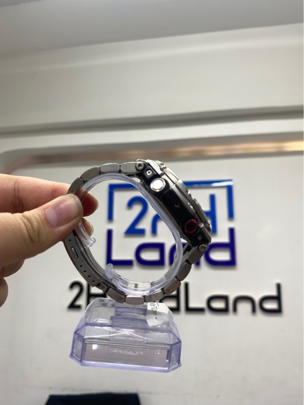 Đồng hồ Casio G-Shock G-Steel GST-B100D-1A - 53.8mm - Màu bạc mặt đen - Ngoại hình 97,5% - kính trầy, tróc chữ - Body