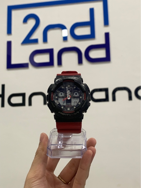 Đồng hồ Casio G-Shock GA-100 - Màu đen đỏ - Ngoại hình: 97% - Gãy 1 ốc - Body