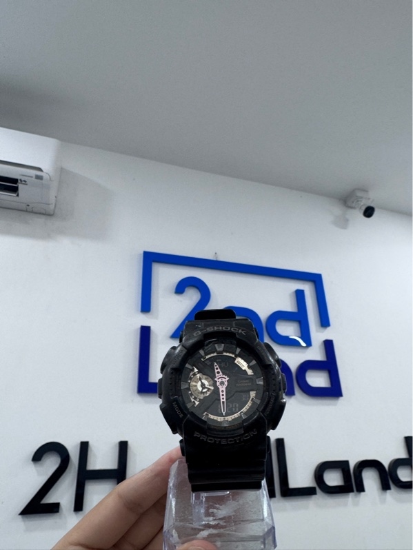 Đồng hồ Casio G-shock GA-110RG,1A - Màu đen - Ngoại hình 96% - Dây mòn, trầy xước nhiều, kinh trầy nặng - Body