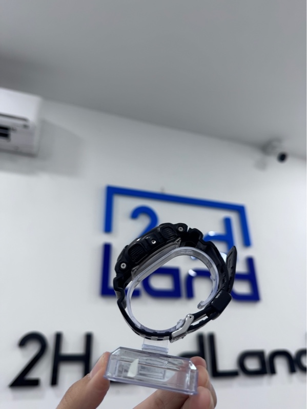 Đồng hồ Casio G-shock GA-110RG,1A - Màu đen - Ngoại hình 96% - Dây mòn, trầy xước nhiều, kinh trầy nặng - Body