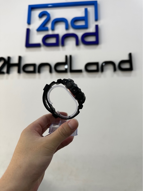 Đồng hồ Casio G-Shock GA-700-1A - 57.5 x 53.4mm - Màu đen - Ngoại hình 97% - Body