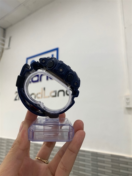 Đồng hồ Casio G-Shock GA 700 - Màu đen- Chạy đúng giờ , màn hình lỗi - Ngoại hình: 98% - Box 1