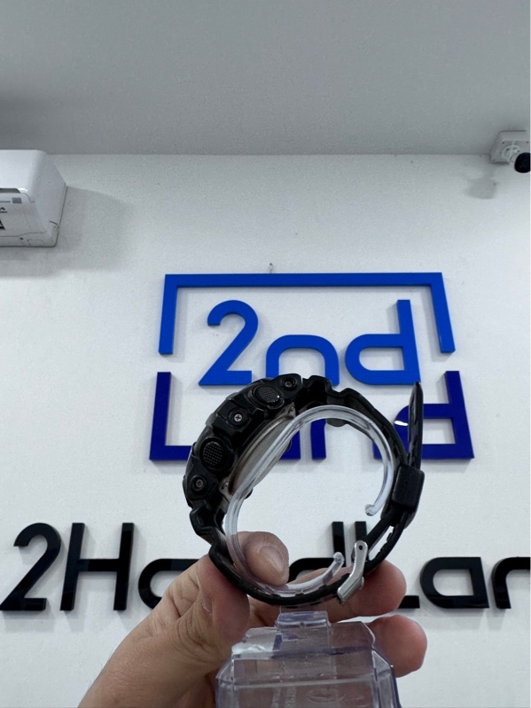 Đồng hồ Casio G-Shock GA-710-1A2DR - Màu đen - Ngoại hình 96% - Trầy xước - Body