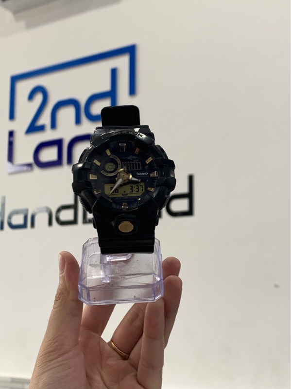 Đồng hồ Casio G-Shock GA-710B-1A9 - Màu đen - Ngoại hình: 96% - Không đèn, không tiếng, nứt dây cao su - Body