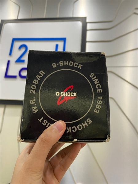 Đồng hồ Casio G-Shock GA-710B - Màu đen - Ngoại hình: 97% - Body ố, phai màu nặng, ốc rỉ sét - Kèm Box