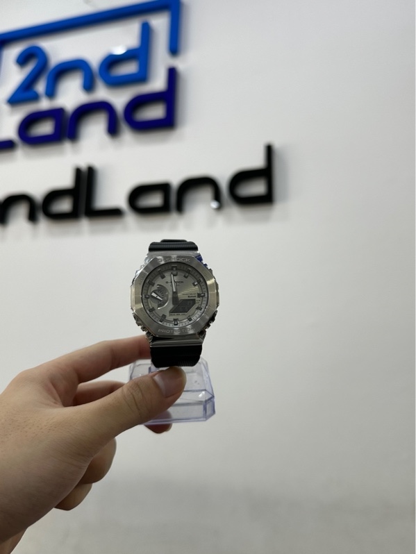 Đồng hồ CASIO G-SHOCK GBM-2100A-8BJF - 44.4 mm - Màu bạc dây đen - Ngoại hình 98% - Fullbox