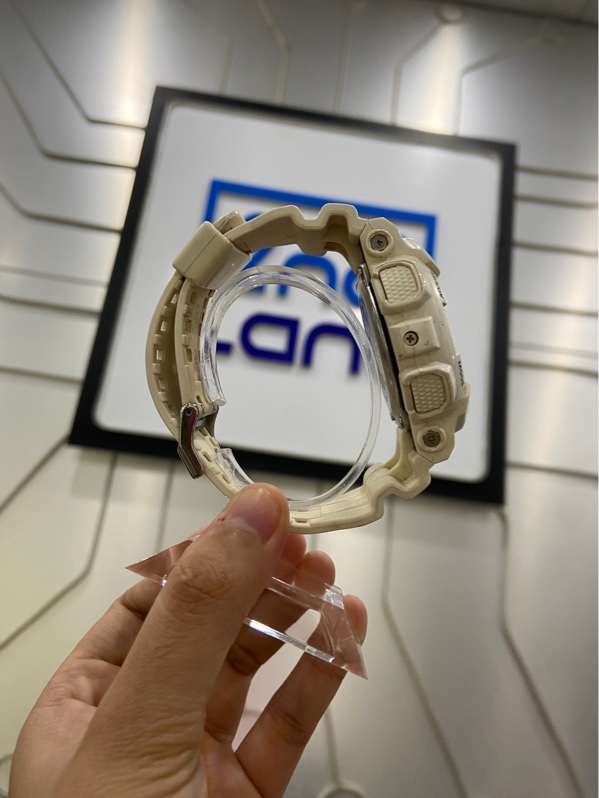Đồng hồ Casio G-Shock GD-110 - Màu trắng - Ngoại hình: 97% - Ngã màu - Body