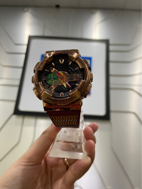 Đồng Hồ Casio G-Shock GM-110RH - 48.8mm - Màu nâu - Ngoại hình: 96.5% - Xước viền + cấn viền - Kèm dây zin