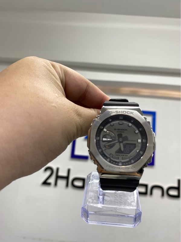 Đồng hồ Casio G-Shock GM-2100-1ADR - Màu bạc mặt đen - Ngoại hình 98% - Kèm box