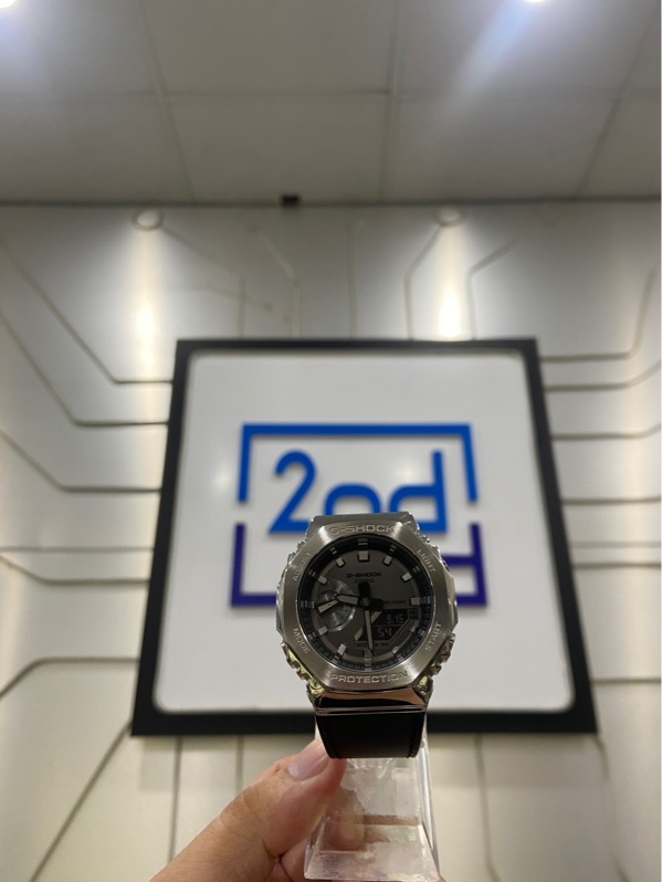 Đồng hồ Casio G-Shock GM-2100 - Màu bạc - Ngoại hình: 98% - Kèm Box
