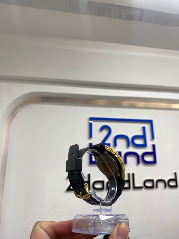 Đồng hồ Casio G-Shock GM-5600G-9DR - 43.2mm - Màu vàng gold - Ngoại hình 97.5% - Body