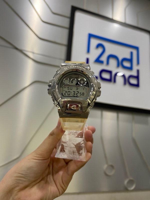 Đồng Hồ Casio G-Shock - GM-6900SCM - Màu bạc - Ngoại hình: 98% - Body