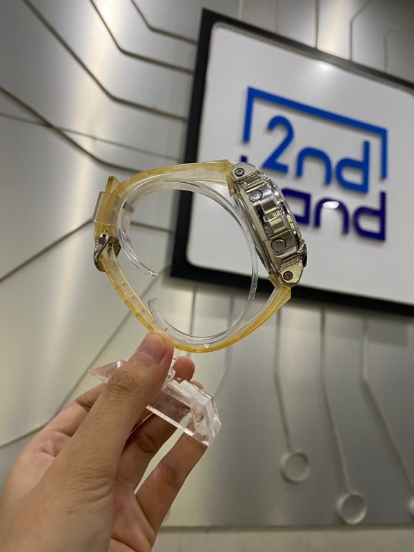 Đồng Hồ Casio G-Shock - GM-6900SCM - Màu bạc - Ngoại hình: 98% - Body