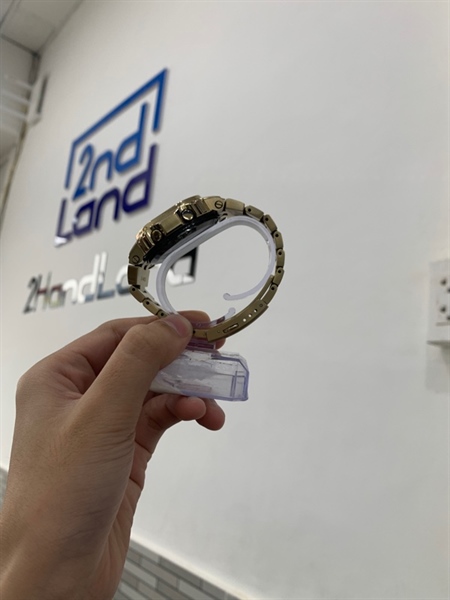 Đồng hồ Casio G-Shock -GMW-B5000 - Màu vàng - Ngoại hình: 98% - Kính xước mèo - Box 2