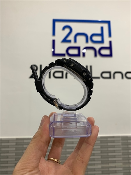 Đồng hồ Casio G-SHOCK GW-M5610 - Màu đen - Ngoại hình: 97% - Mặt trầy - Body 1