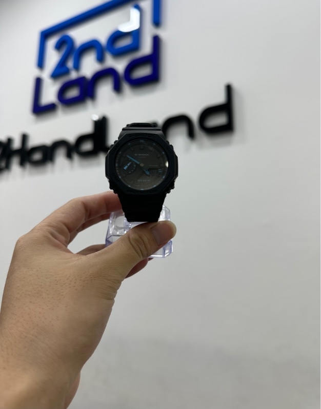Đồng hồ Casio GShock GA-2100-1A2DR - 45mm - Màu đen - Ngoại hình 98% - Còn khá mới, bám bẩn nhẹ Còn bảo hành máy đến (11/05/2027), bảo hành pin trọn đời You Watch - Fullbox đẩy đủ tem phiếu