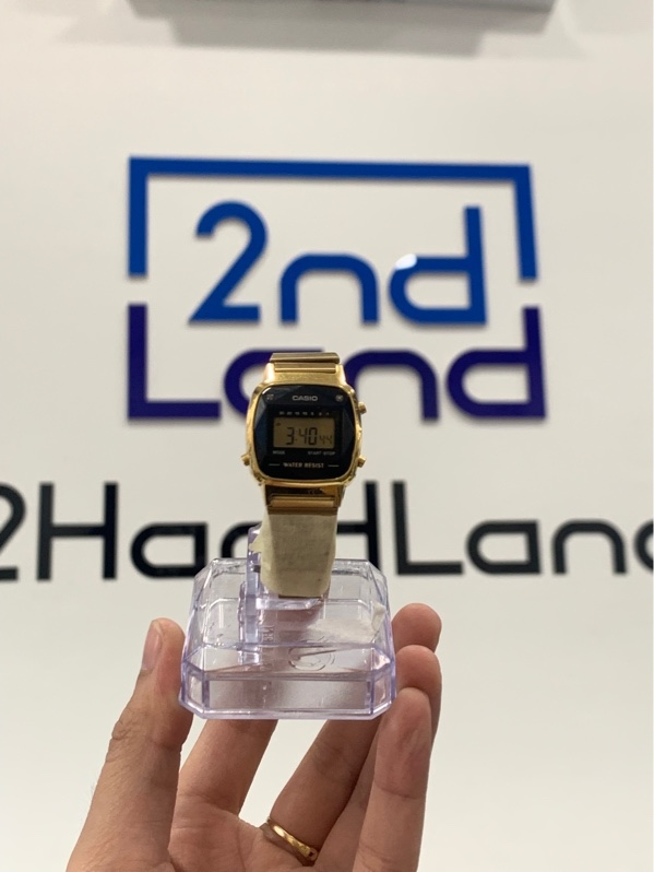 Đồng hồ Casio LA670W - Màu vàng - Ngoại hình: 98% - Body