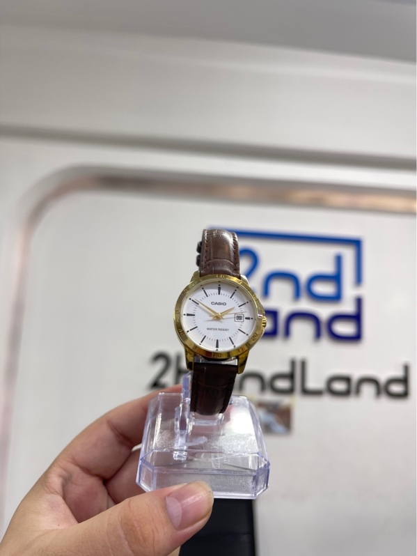 Đồng hồ Casio LTP-V004GL-7AUDF - 30.2mm - Màu vàng - Ngoại hình 97% - dây nứt nặng - Body