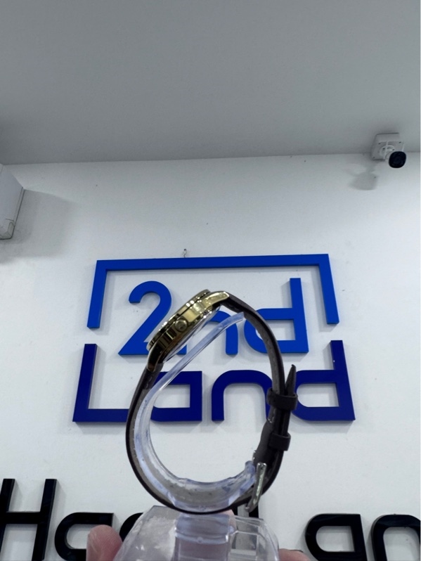 Đồng hồ Casio LTP-V005GL - Màu vàng - Ngoại hình 97% - Viền trầy xước - Body