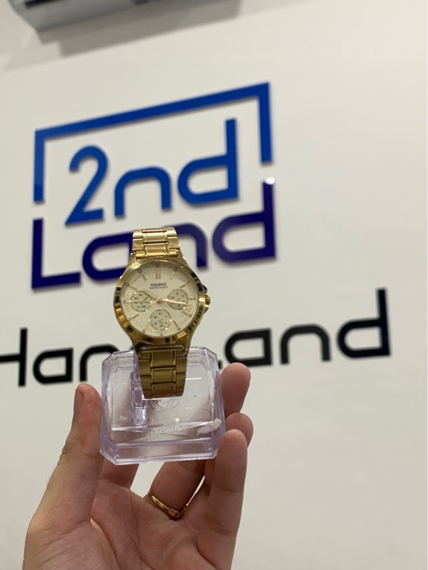 Đồng hồ Casio ltp-v300 - 34mm - Màu vàng - Ngoại hình: 96% - Body + mặt trầy - Body