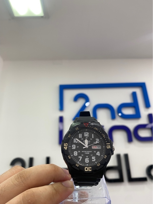 Đồng hồ Casio MRW-200H-1BVDF - Màu đen - Ngoại hình: 97% - Xước kính, sườn, lưng - Body