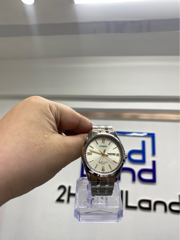 Đồng hồ Casio MTP-1335 - 37mm - Màu bạc - Ngoại hình 98% - Body