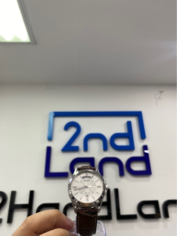 Đồng hồ Casio MTP-1381 - Màu bạc - Ngoại hình: 97% - Trầy xước, bong lớp mạ, bong da - Body
