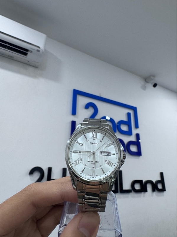 Đồng hồ casio MTP-1384 - Màu bạc - Ngoại hình 97% - Trầy xước, kính trầy - Body