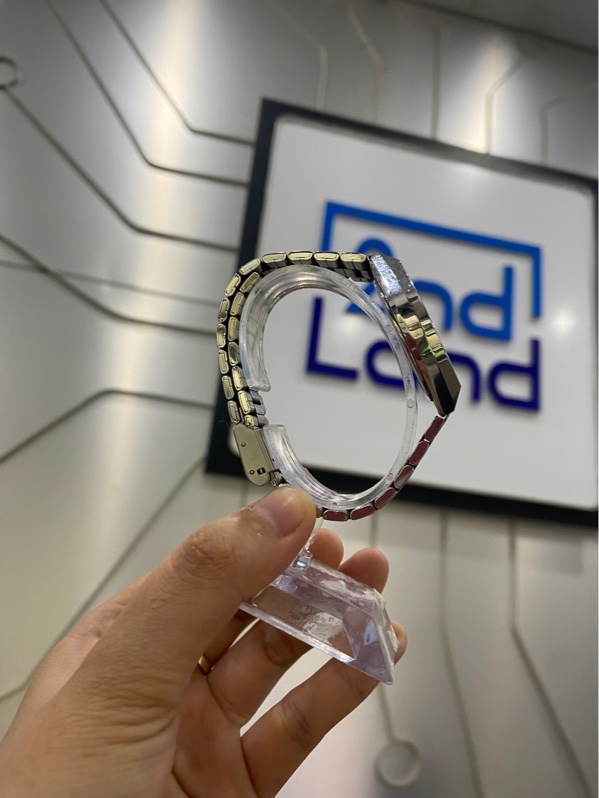 Đồng Hồ Casio MTP-B140D-7AVDF - 35,5mm - Màu bạc - Ngoại hình: 97% - Mặt xước dăm nhẹ, viền thân lưng xước nhiều - Body